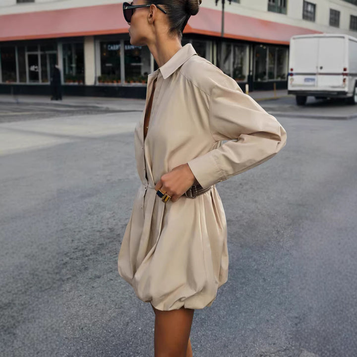 Damen Hemdblusenkleid mit Taillen-Tunnelzug, plissiertem Rock und Hemdkragen Echoarchiv