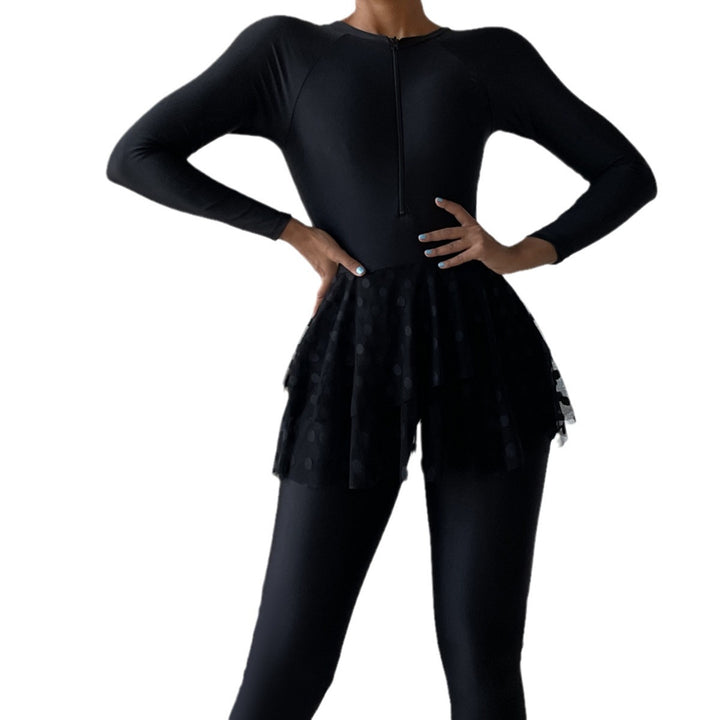 Damen Sportlicher Schwimmanzug mit schwingendem Rock Echo Archiv