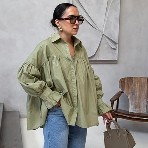 Damen nan oversized Tunika-Bluse mit verdeckter Knopfleiste, geraffter Passe und Volantmanschette Echo Archiv