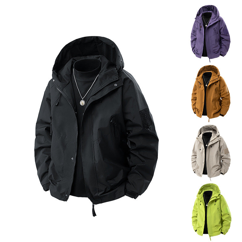 Herren vielseitige Outdoor-Jacke mit verstellbarer Kapuze und zahlreichen Taschen Echoarchiv