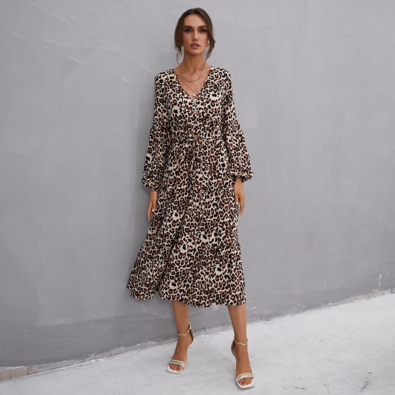 Damen Midikleid im Leo-Print mit V‑Ausschnitt, Knopfleiste, Kordeltaillen und Stufenrock Echoarchiv