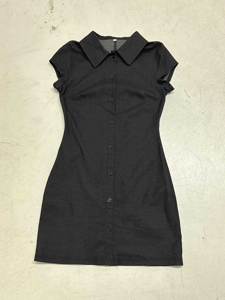 Damen Hemdkleid mit figurbetonter Silhouette und kurzen Ärmeln Echo Archiv