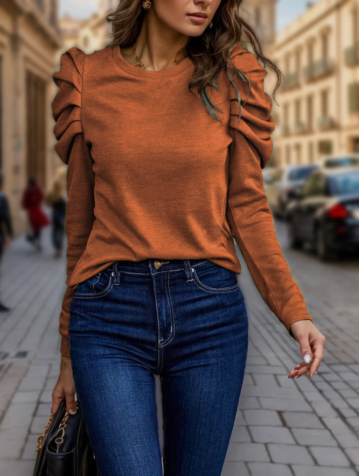 Damen Langarmshirt mit gestuften Raffungen an den Schultern und tailliertem Schnitt – Avérine