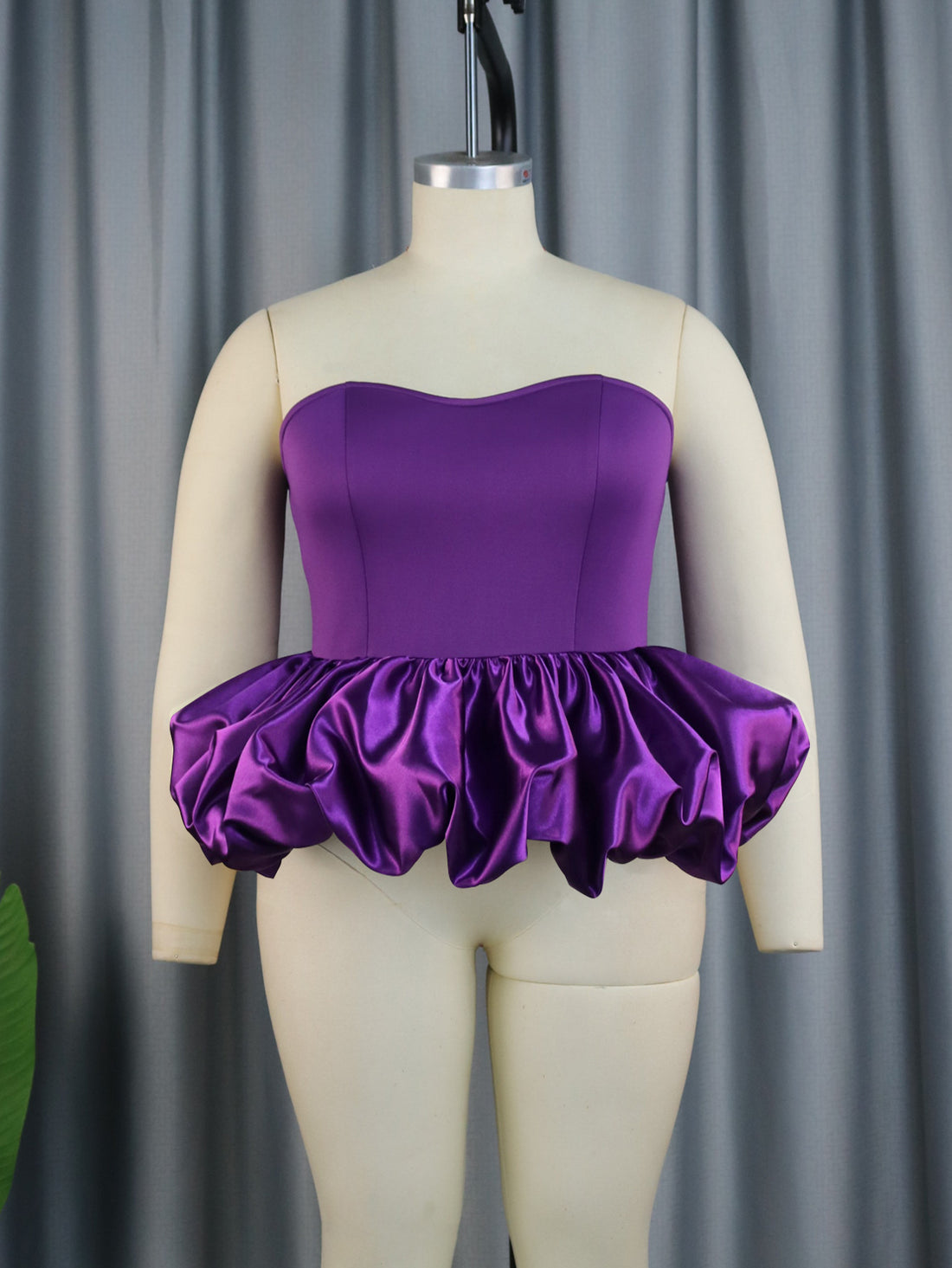 Damen Trendy Bustier mit Rüschenabschluss – Avérine