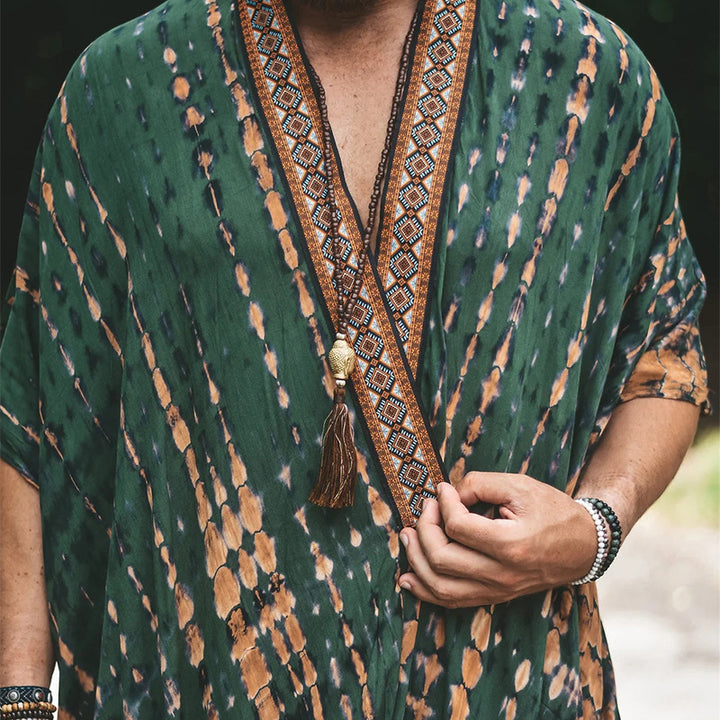 Herren Langer Batik-Kimono aus leichter Viskose mit Ornamentbesatz Echoarchiv