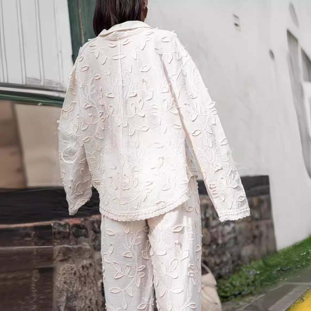 Damen Bluse mit feiner Stickerei und luftiger Passform Echo Archiv