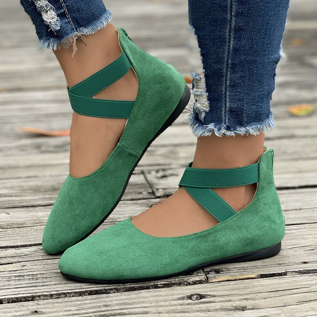 Damen Flache Ballerina-Slipper aus Wildlederimitat mit elastischen Kreuzriemen – Lioré