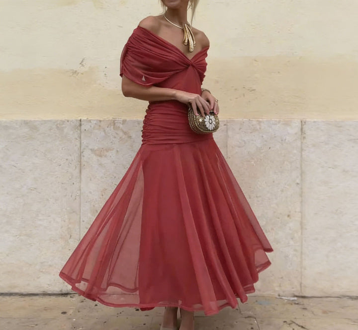 Damen Elegantes Abendkleid mit Off-Shoulder-Ausschnitt und Fließendem Rock Echo Archiv