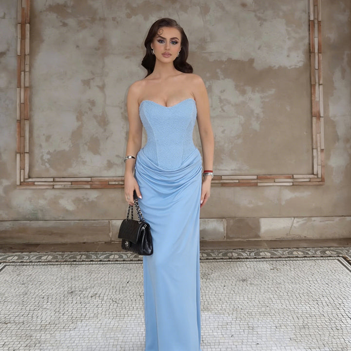 Damen Elegantes Maxikleid mit herzförmigem Ausschnitt und Rüschendetails Echo Archiv