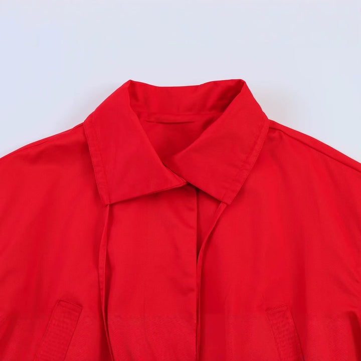 Damen Kurzblouson mit Taillengürtel, großem Hemdkragen und Kordelzug Echo Archiv