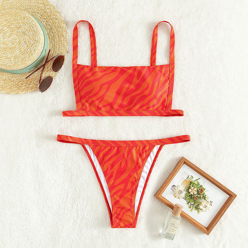 Damen Bandeau-Bikini Set mit sportlichem Schnitt und modischem Animal-Print Echo Archiv
