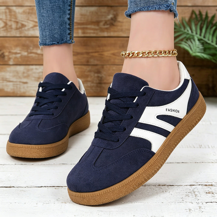 Herren nan retro Veloursleder Sneaker mit gepolstertem Fersenkragen und profilierter Gummilaufsohle Echo Archiv