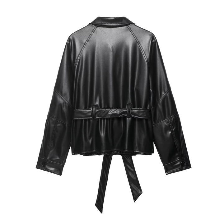 Damen Kurze Lederoptik-Trenchjacke mit Taillengürtel und überschnittenen Raglanärmeln Echo Archiv