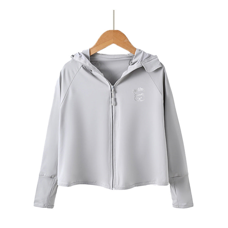 Damen leichte Sportjacke mit Kapuze und dezentem Motiv Echo Archiv