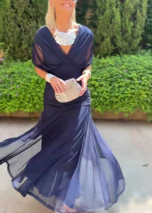 Damen nan elegantes bodenlanges Abendkleid mit drapierter Schulterpartie und luftiger Chiffon-Rock Echo Archiv
