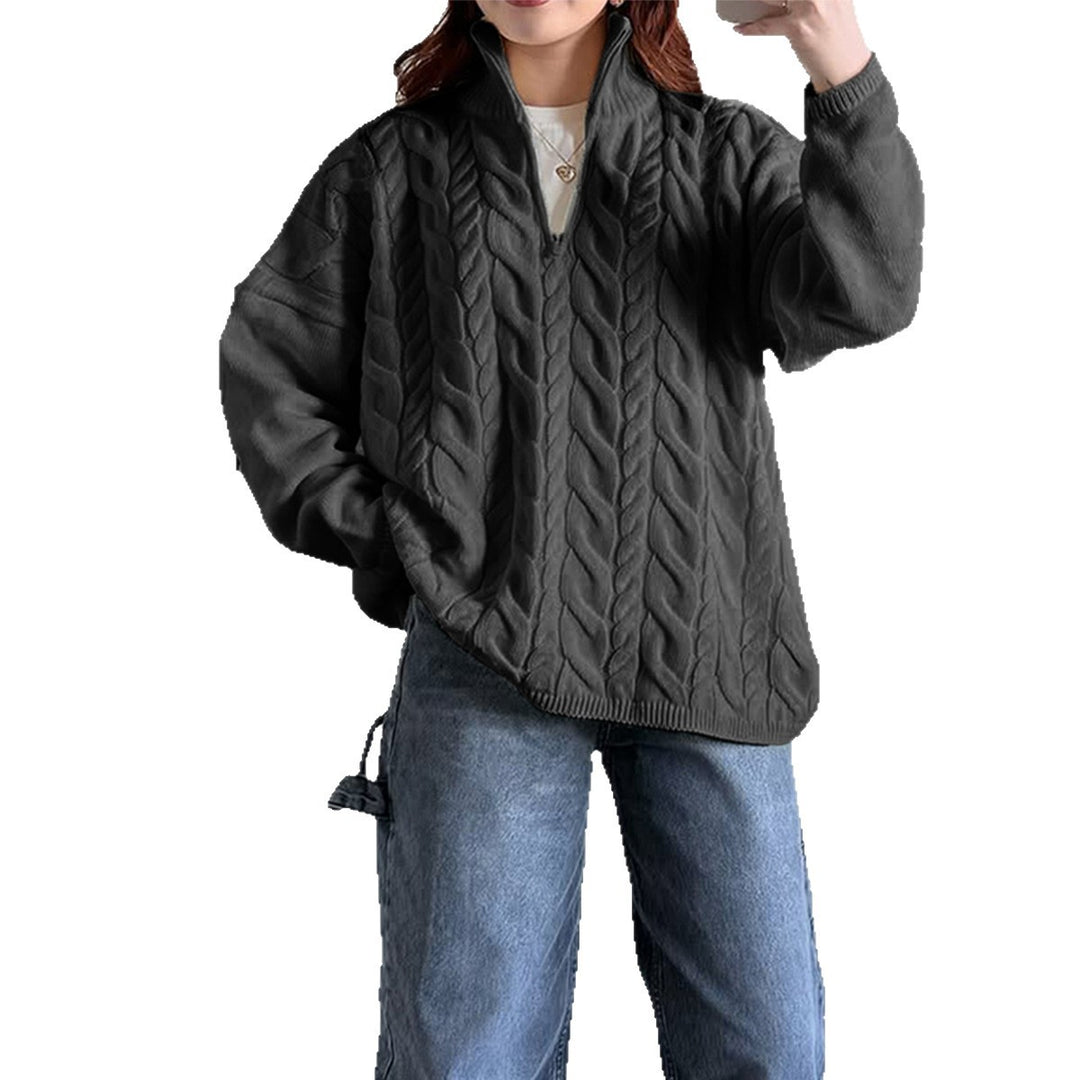 Damen nan oversized Zopfmuster-Troyer mit halbem Reißverschluss, hohem Stehkragen und gerundetem Saum Echo Archiv