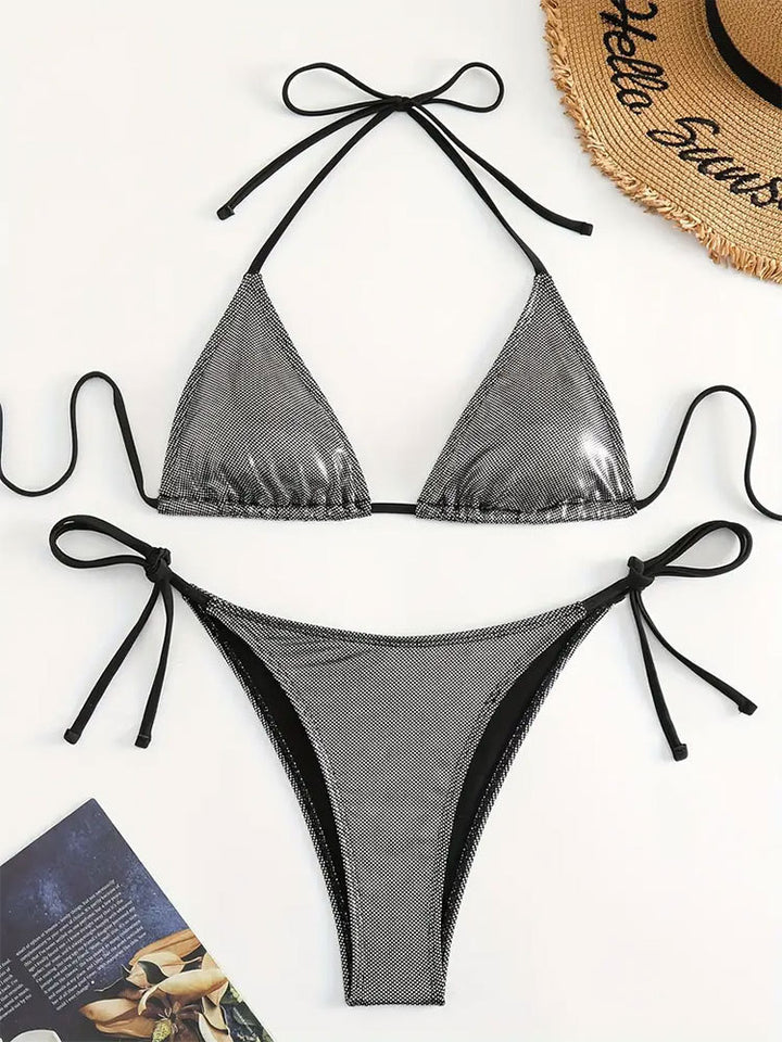 Damen Triangel-Bikini mit verstellbaren Schnürdetails und funkelndem Mesh-Material Echo Archiv