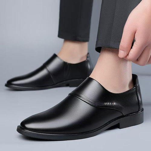 Herren Eleganter Slip-On Business-Halbschuh mit spitzer Zehenkappe und dezenter Perforation Echoarhiv