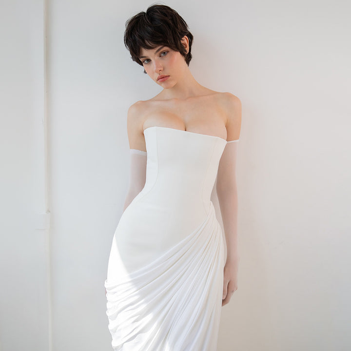 Frauen elegantes bodenlanges Kleid mit raffiniertem Drapierungseffekt Echo Archiv