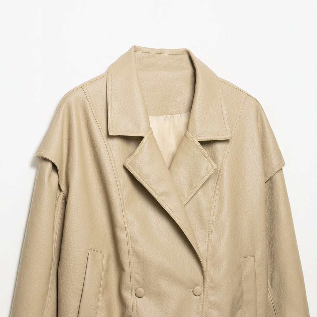 Damen Kurzjacke aus Kunstleder mit breitem Revers und gerafftem Saum Echo Archiv