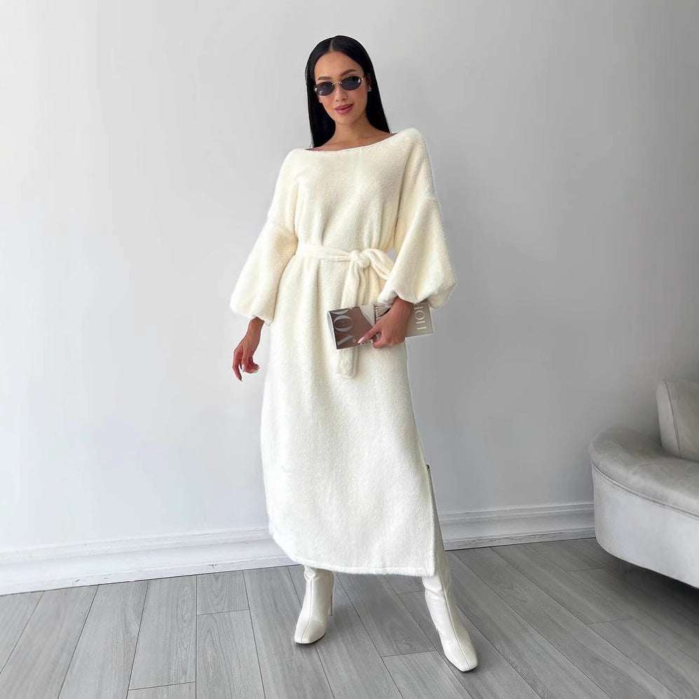 Damen Kuschel-Midikleid mit Bindegürtel und Ballonärmeln Echoarchiv