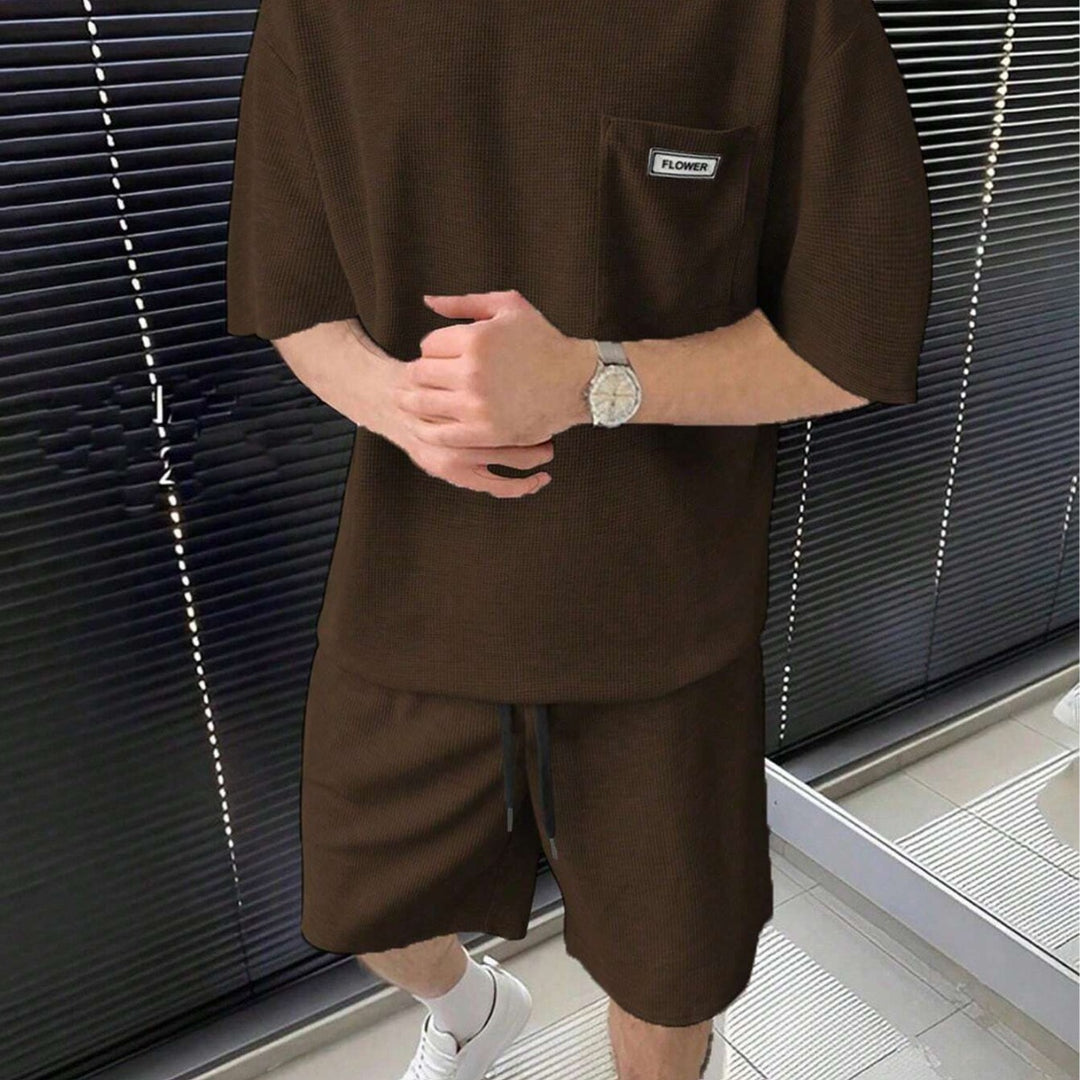 Herren lässiges Kurzarm-T-Shirt und Shorts Set mit strukturierter Oberfläche Echoarchiv