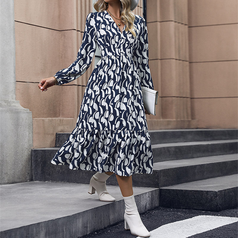 Damen Midi-Kleid mit V-Ausschnitt und Rüschen Echo Archiv