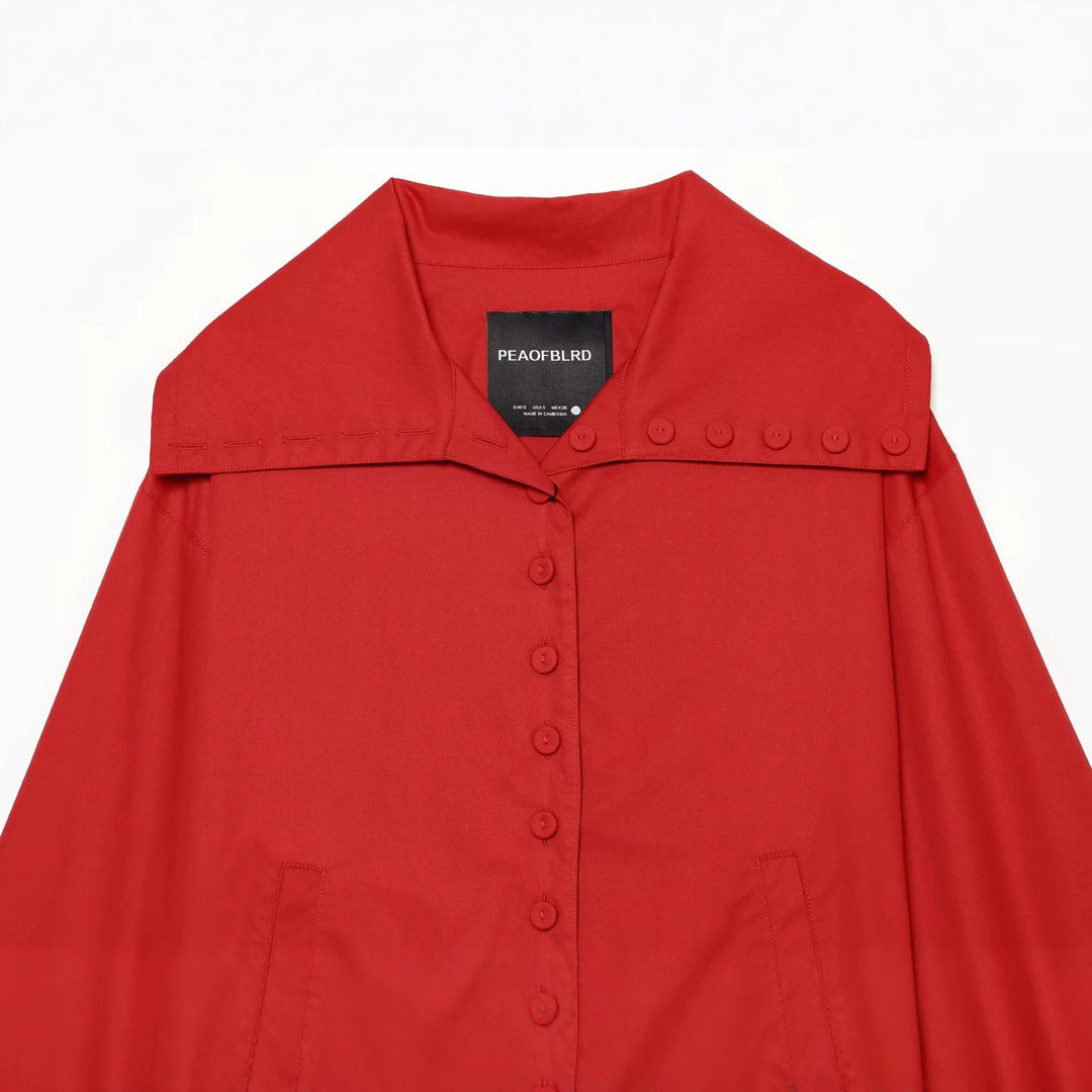 Damen Kurze Boxy-Utility-Jacke mit überlappendem Kragen und Knopfdetail Echo Archiv