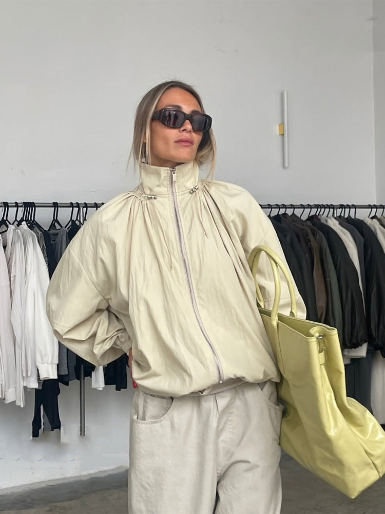 Damen Oversize Windjacke mit hohem Stehkragen, Tunnelzug-Schulterpasse und Ballonärmeln Echoarchiv