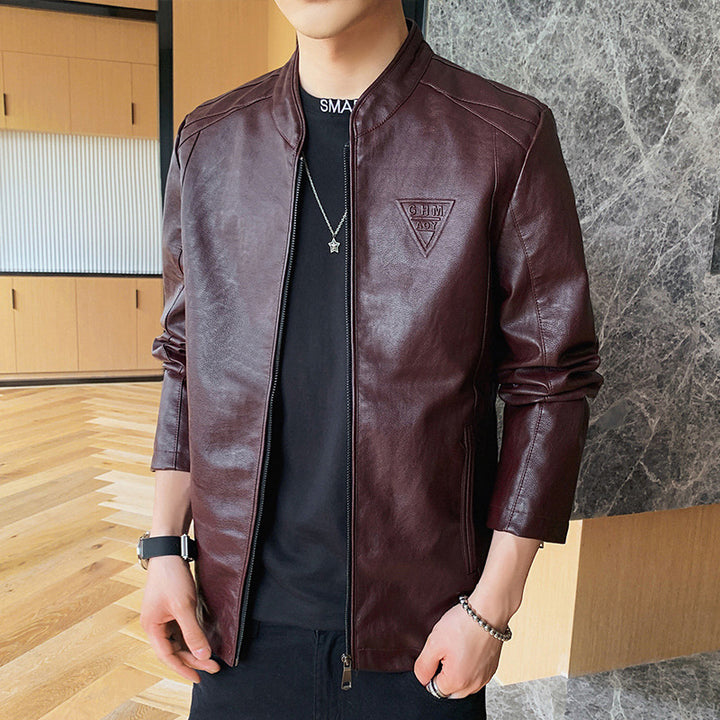 Herren Slim-Fit Kunstleder-Motojacke mit Stehkragen, Zipper-Ärmeln und minimalistischer Logo‑Applikation Echoarchiv