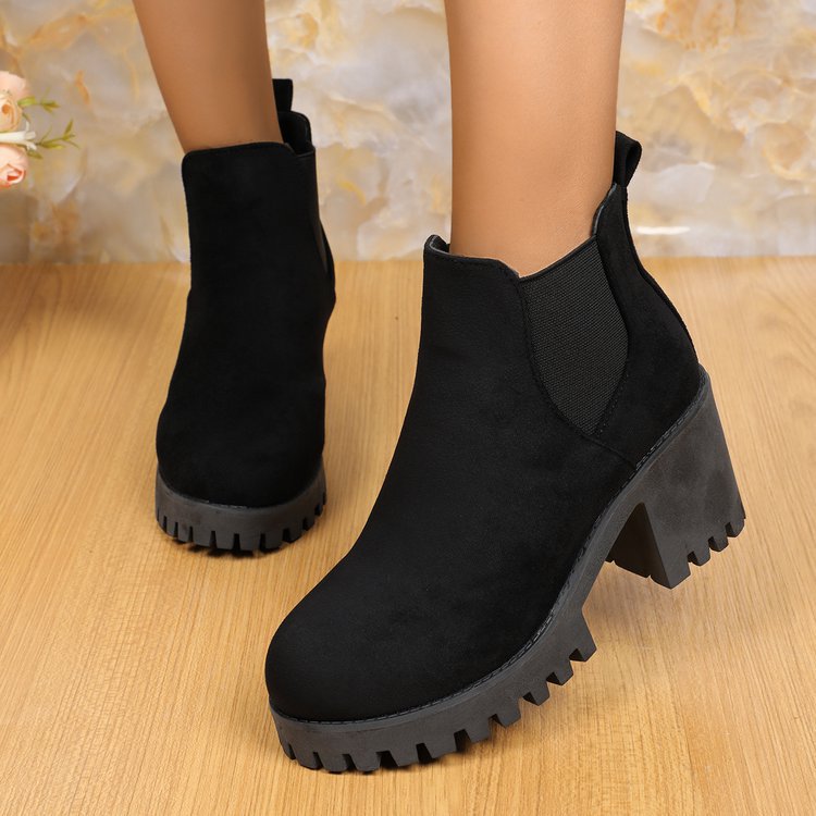 Damen nan Chelsea-Ankle-Boots mit grober Profilsohle, elastischen Seiteneinsätzen und Pull-Tab Echo Archiv