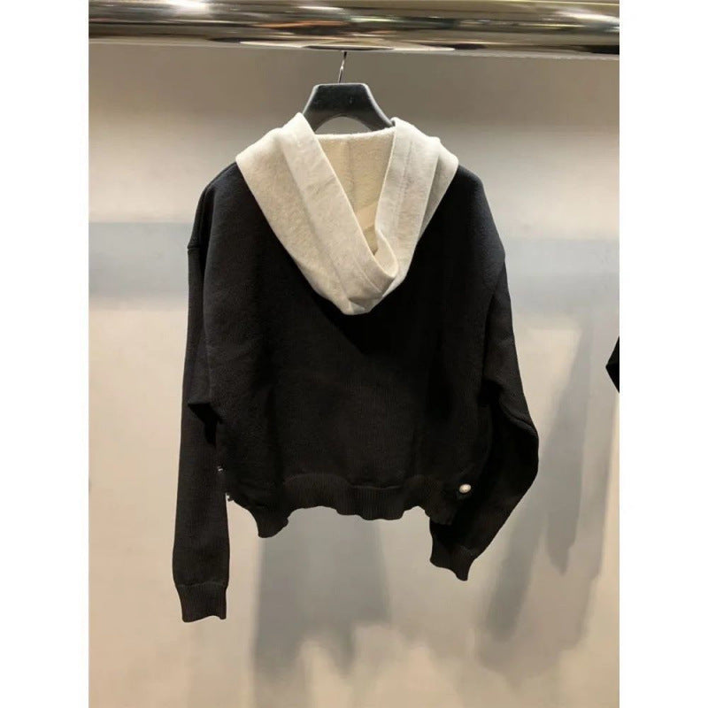 Unisex Grobgestricktes Lagenlook-Sweatshirt mit Kontrastkapuze und Kängurutasche Echoarchiv