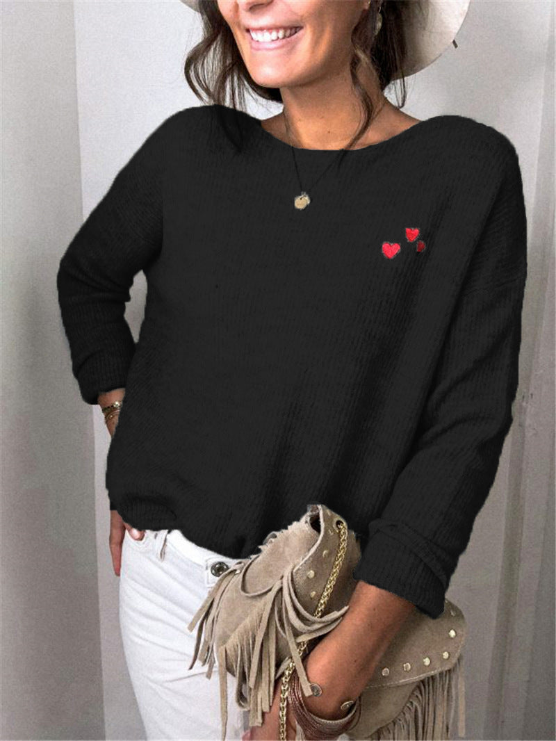 Damen Leichter Feinstrickpullover mit U-Boot-Ausschnitt, lockerem Sitz und Herzstickerei Echoarchiv