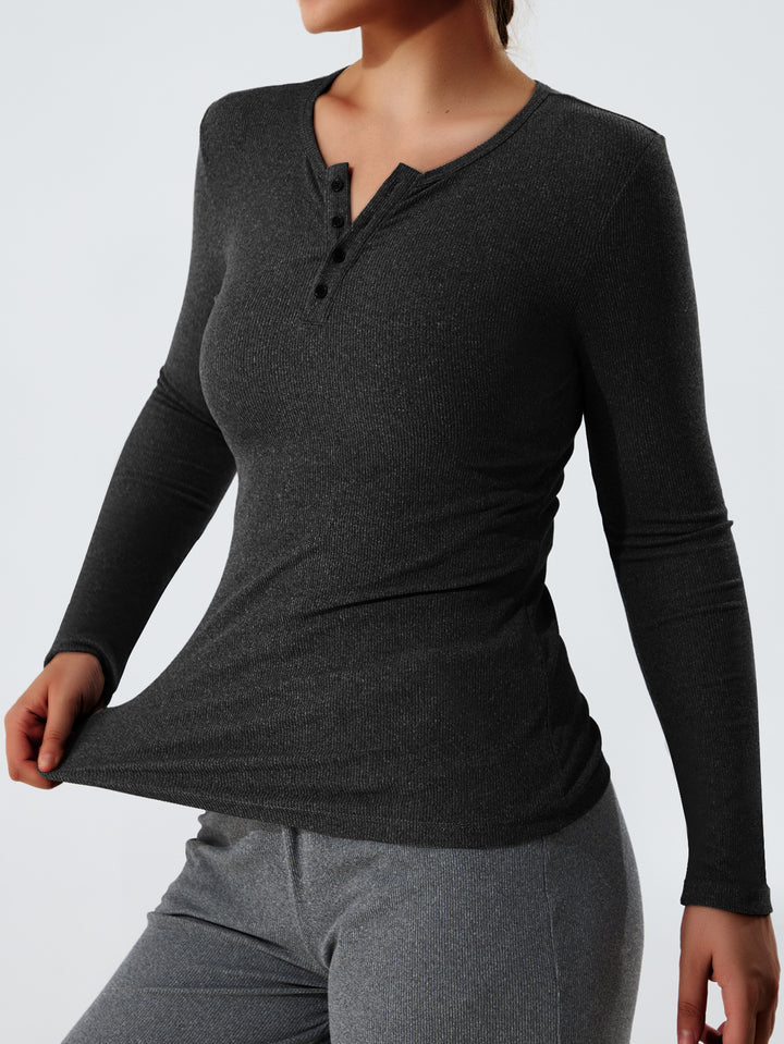 Damen Geripptes Henley-Langarmshirt mit Knopfleiste und figurnahem Schnitt echoarchiv-
