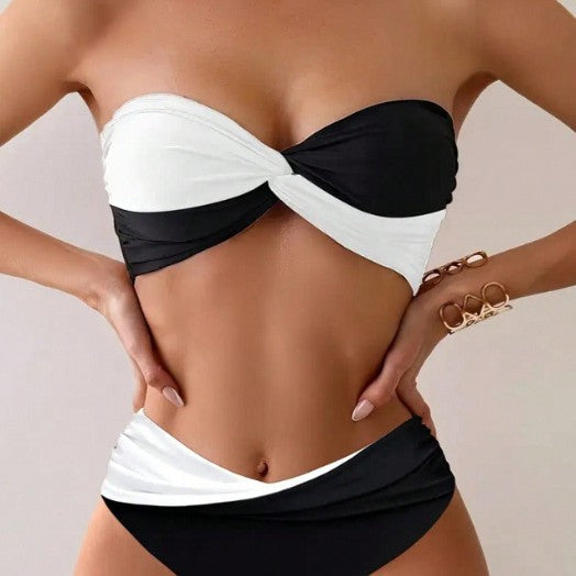 Damen Bandeau-Bikini mit stylischem Wickel-Design Echo Archiv
