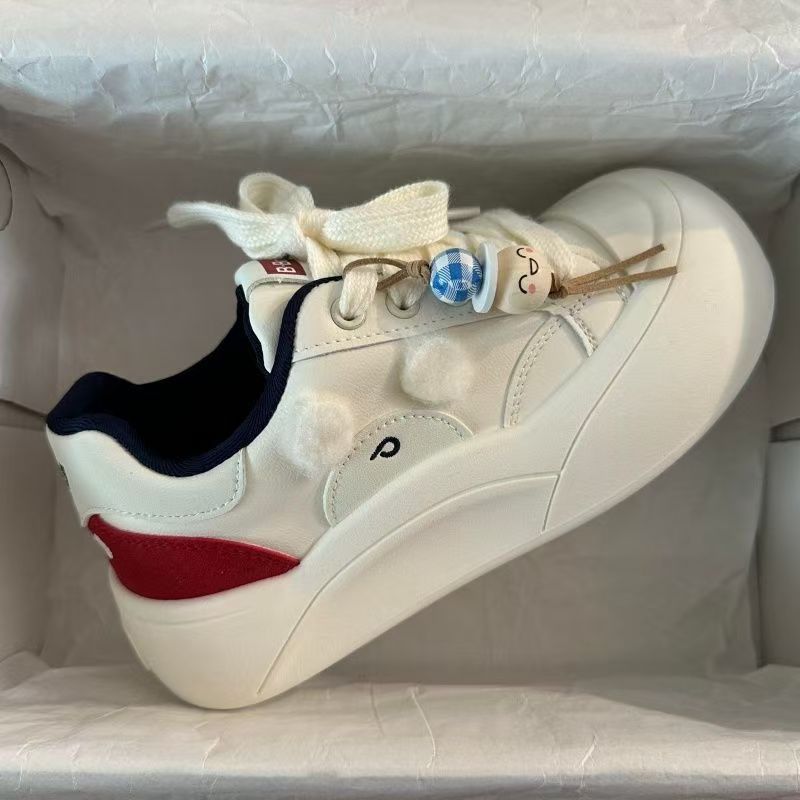 Damen Sneakers mit verspielten Details und einzigartigen Applikationen Echo Archiv
