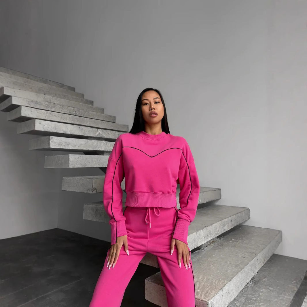 Damen kurzes Oversize-Sweatshirt mit Kordelzug-Jogginghose und Kontrastnähten – Avérine
