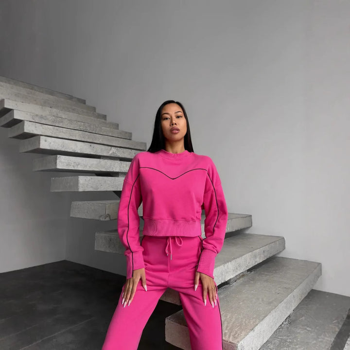Damen kurzes Oversize-Sweatshirt mit Kordelzug-Jogginghose und Kontrastnähten – Avérine