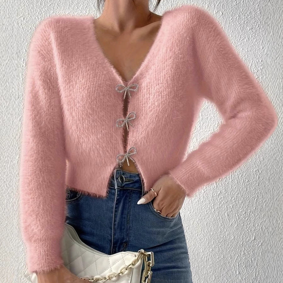 Damen Flauschiger Cropped-Cardigan mit V-Ausschnitt und Schleifen‑Verschlüssen – Veloura