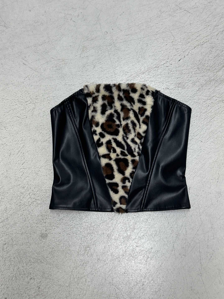 Damen Oberteil und Rockset mit Leopardenmuster und Kunstlederdetails Echo Archiv
