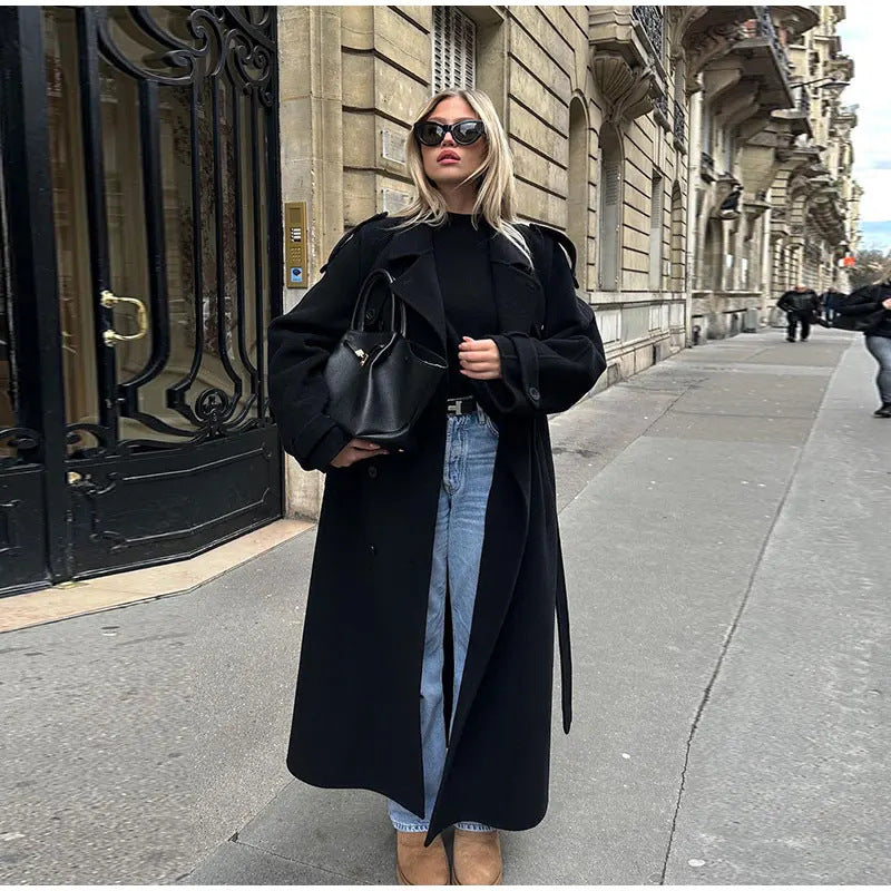 Damen langer Oversize Wollmantel mit weitem Revers und Gürtel Echo Archiv