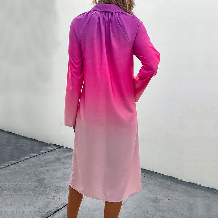 Damen Hemdblusenkleid mit sanftem Farbverlauf, lockerem Schnitt und krempelbaren dreiviertelärmeln Echoarchiv