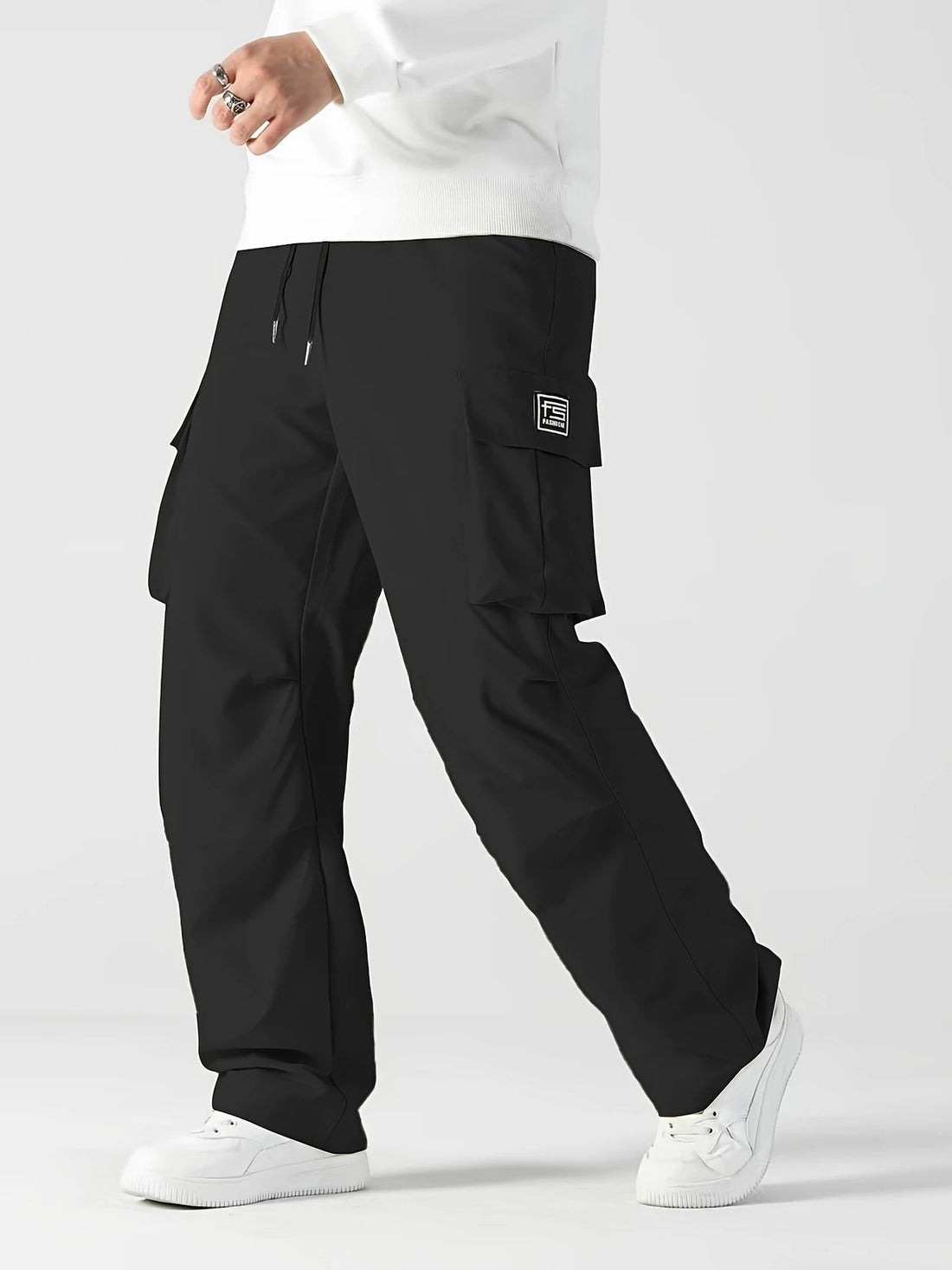 Herren Cargo-Hose mit multifunktionalen Taschen und elastischem Bund – Bravaro