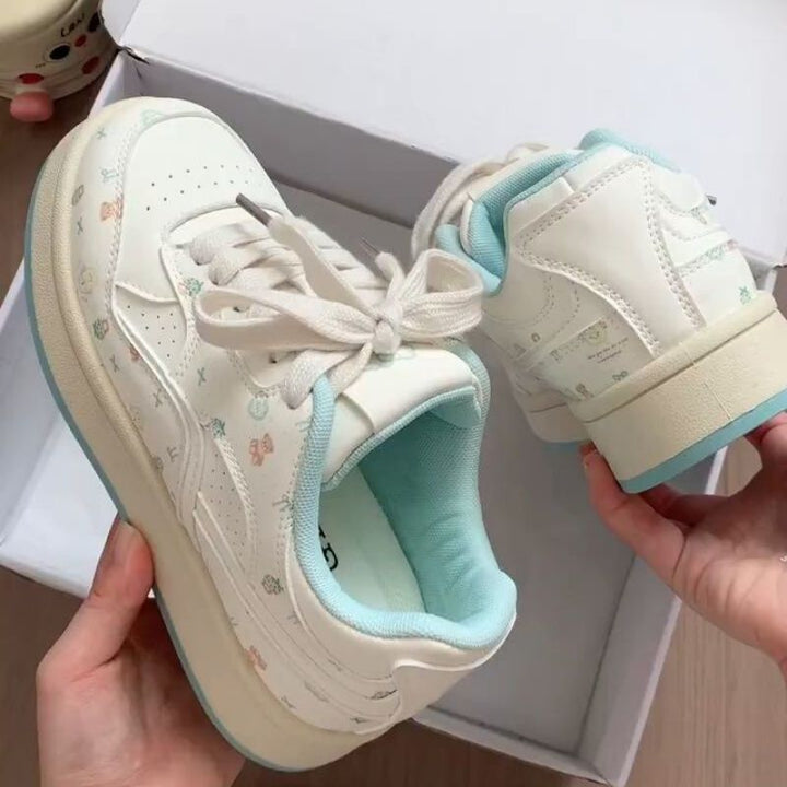 Damen Bequeme Freizeitsneaker mit floralem Design Echo Archiv