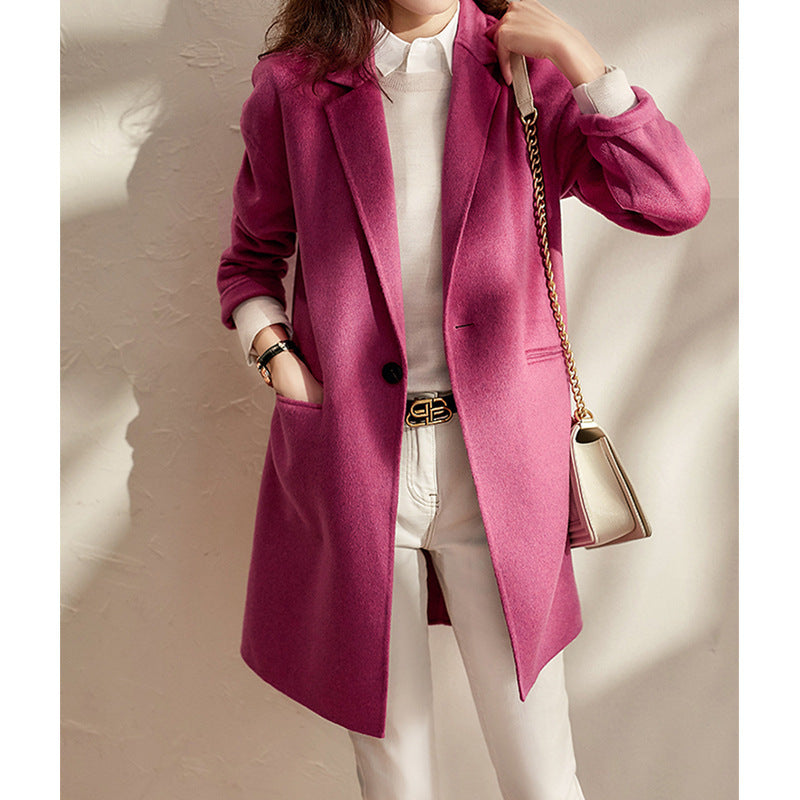 Damen eleganter und modischer Langblazer Echoarchiv