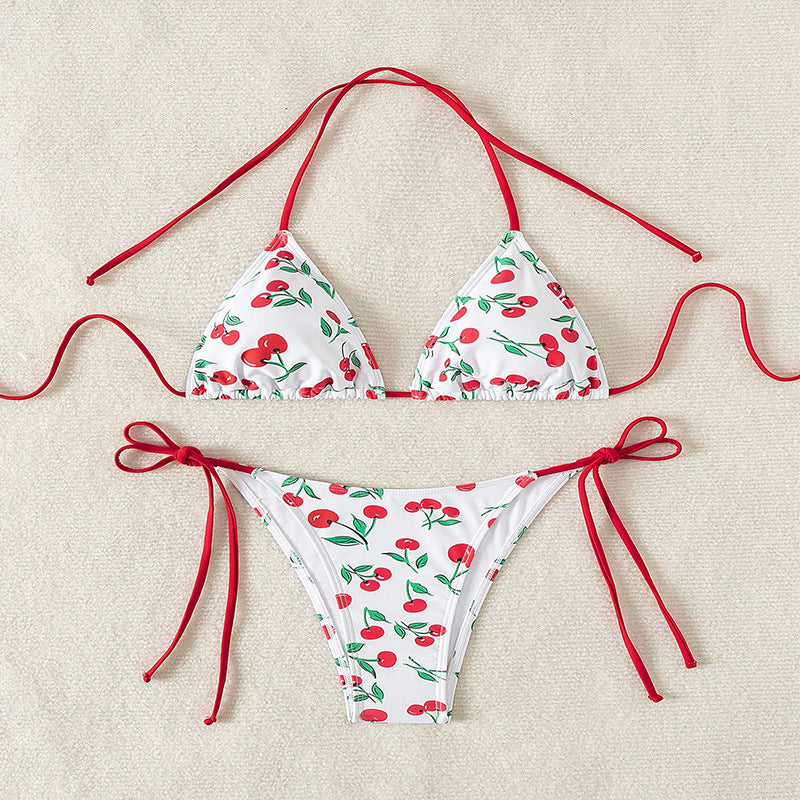 Damen Triangel-Bikini mit fröhlichem Kirschmuster und verstellbaren Bindebändern Echo Archiv