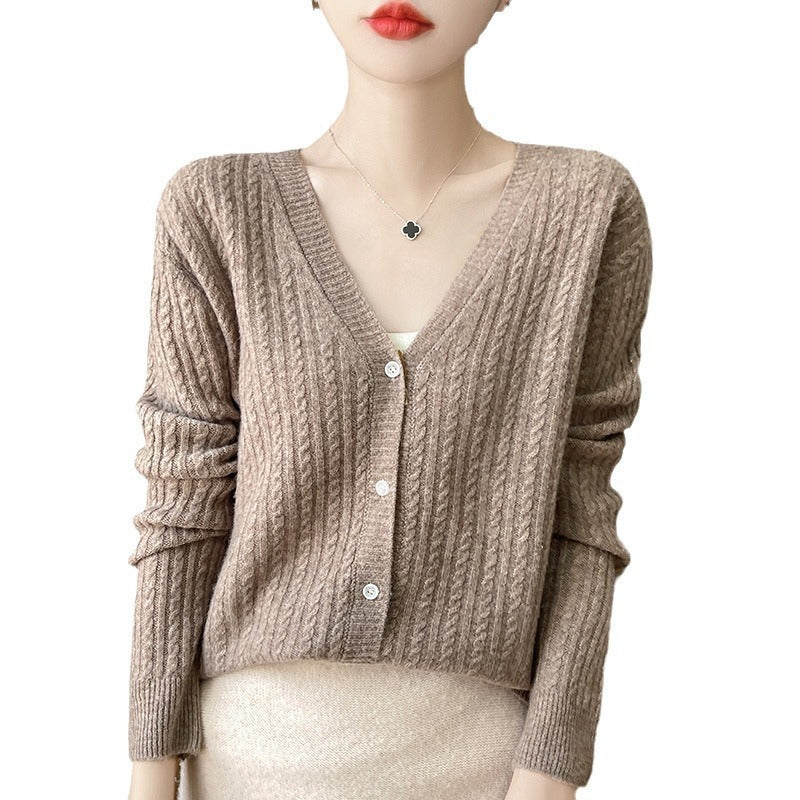 Damen Kurzgeschnittener Feinstrick-Cardigan mit V‑Ausschnitt, feiner Rippenstruktur und Perlmuttknöpfen Echoarchiv