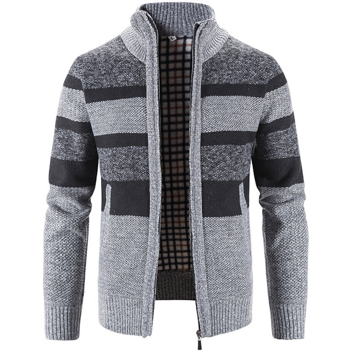 Herren Strickjacke mit hohem Kragen und kontrastierenden Mustern Echoarchiv