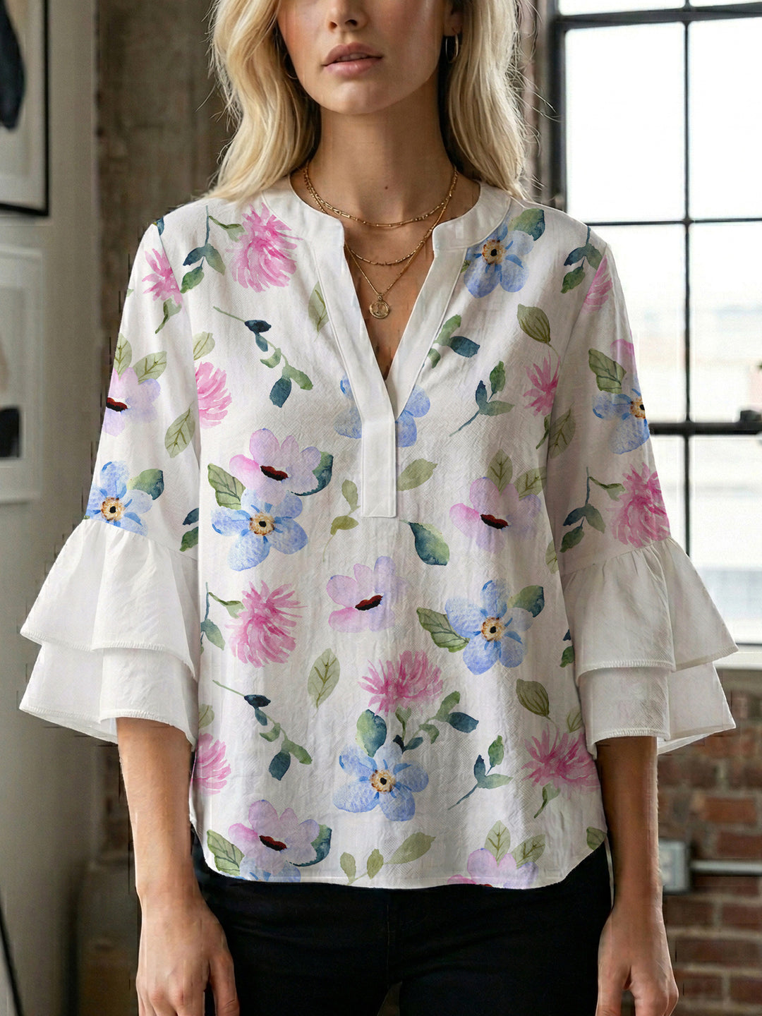 Damen elegantes Blusenshirt mit voluminösen Rüsenärmeln und grafischem Blumendesign Echo Archiv