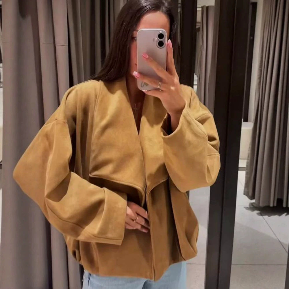 Damen Oversized Velours‑Wasserfalljacke mit kastiger Cropped‑Silhouette und verdeckter Verschlussleiste Echoarchiv